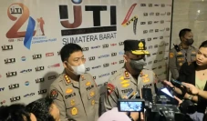 Komitmen Berantas Kriminalitas,...