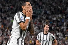 Juventus Lumat Sassuolo,...