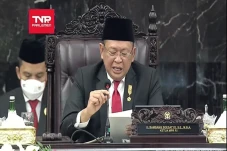 Akhiri Pidato di Sidang...