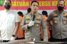Polisi Ringkus Lima...