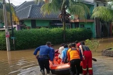 64 Rumah di Cibinong...