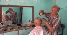 Kesaksian Tukang Cukur...