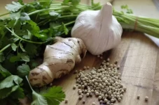 4 Bumbu Dapur Penurun...
