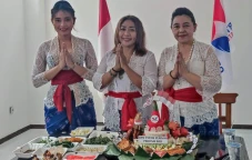 Meriahkan HUT ke-77...