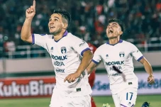 Ezequiel Vidal Bandingkan...