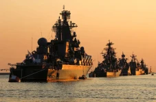 Rusia Pecat Komandan...