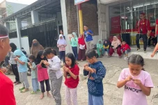 Belasan Ribu Orang Ikuti...
