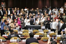 Mosi Tidak Percaya,...