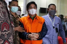 Kasus Mardani Maming,...
