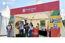 Keseruan Booth AladinMall...