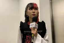 Isyana Sarasvati Bangga...