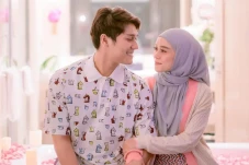 Rizky Billar Pamerkan...