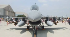 Spesifikasi F-16V, Jet...