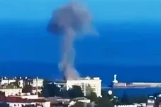 Drone Hantam Markas...