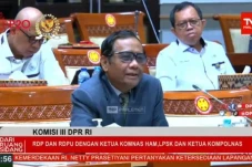 Debat Panas Desmond...