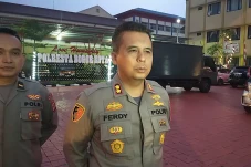 Petugas Wanita Dilecehkan...