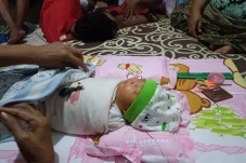 Tertinggal di Dalam...