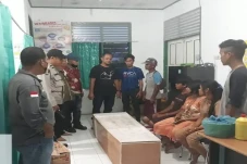Mengerikan! Temani Suami...