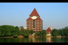 3 Universitas dengan...