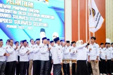 Gubernur Sulsel Minta...