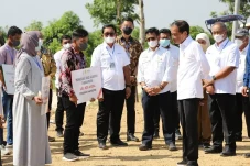 Perkuat Transformasi...