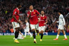 Manchester United Raih...