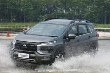 Menguji AYC New Mitsubishi...