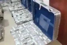 Viral Video Uang Rp900...