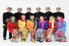 3 Baju Adat Betawi dan...