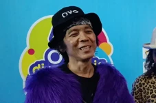 Ikuti Jejak Kakek Buyut,...