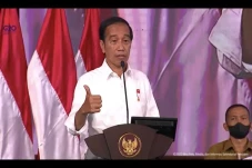 Ada Peluang di Balik...