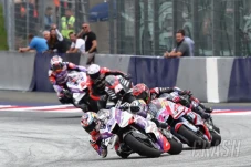 Duel Lawan Bastianini...