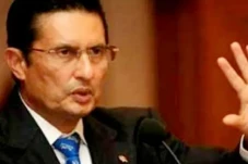 Pencopotan Fadel Muhammad...