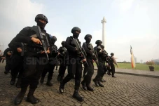 12 Jenis Seragam Polisi...