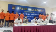 2 Pemuda Promosikan...
