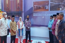 Tingkatkan SDM Santri,...