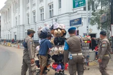 Progres Revitalisasi...