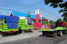 Banyak Truk Siluman...