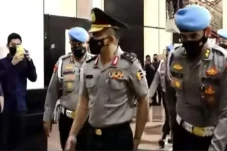 Komisi Sidang Kode Etik...