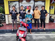 Buron 8 Bulan, Spesialis...