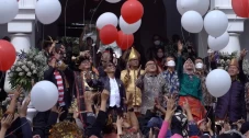 Pos Indonesia Tanamkan...