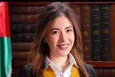 Dokter Cantik Ini Bunuh...