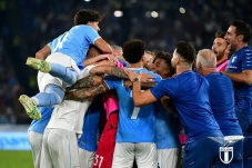 Kalahkan Inter Milan,...