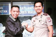 Anak Bagikan Kondisi...