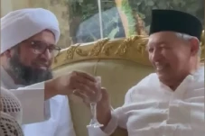 Ketika Dua Ulama Keturunan...