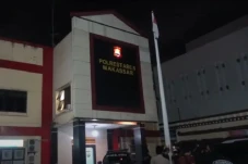Terlalu Nekat, 4 Polisi...