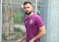 Jordi Amat dan Sandy...