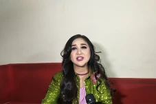 10 Tahun Menjanda, Paramitha...