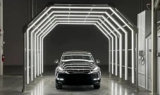 Elon Musk Janjikan Mobil...