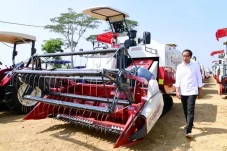 Taksi Alsintan Diharapkan...